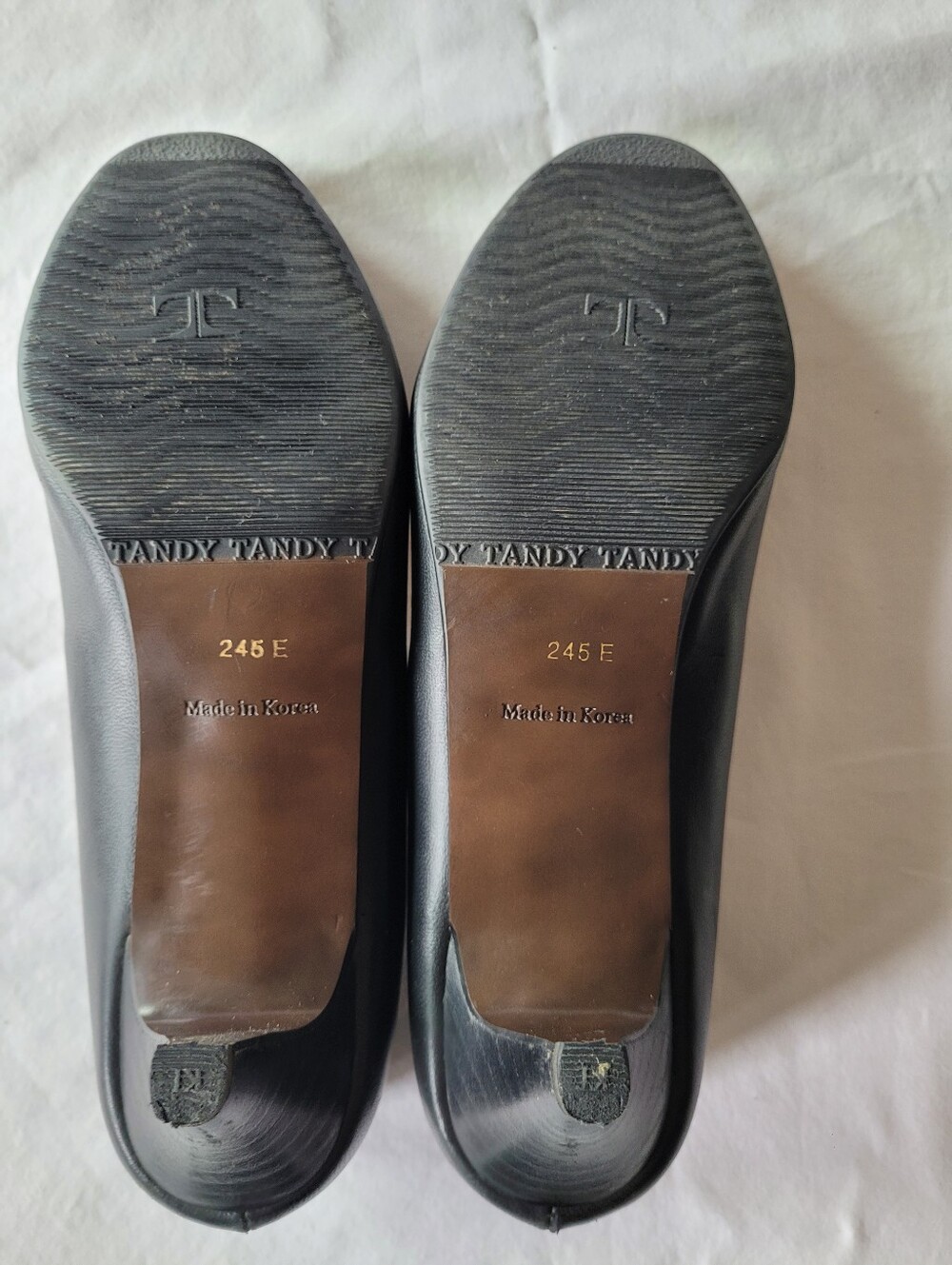 Tandy Womens Black Bow Accent Leather Flats Size 7.5 US - Picture 7 of 8